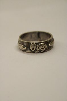 .Vintage Sterling Silver Native Animal Engraved Ring. Western Ring, Engraved Ring, Engraved Rings, Vintage Sterling Silver, Artist Inspiration, Nativity, Jewelry Collection, Jewelry Watches, Gift Card