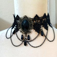 Gothic Black Lace Vintage Choker Necklace Midnight Jewelry, Gothic Accessories Jewellery, Vampire Accessories, Chunky Gold Chain Necklace, Black Lace Choker Necklace, Gothic Choker Necklace, Accessories Goth, Black Lace Choker, Dark Party