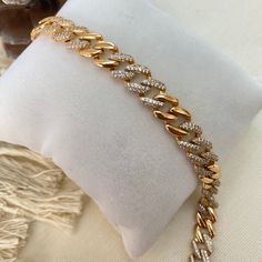 ✨ Elegant Gold Plated Cuban Link Chain Bracelet with Sparkling Rhinestones ✨ Add a touch of luxury and sparkle to your outfit with our stunning Gold Plated Cuban Link Chain Bracelet! Perfect for any occasion, this high-quality bracelet is designed to make you shine. Whether you're dressing up for a night out or adding a bit of glam to your everyday look, this bracelet is your go-to accessory! 💖 🌟 Features: *Gold Plated: High-quality gold plating for a luxurious finish *Cuban Link Chain: Classi Gold Diamond Bracelet With Rhinestones For Gift, Gold Diamond Bracelet With Rhinestones As A Gift, Gold Diamond Chain Bracelet With Rhinestones, Gold Diamond Bracelet For A Gift, Elegant Gold Chain Bracelet With Rhinestones, Cuban Link Bling Bracelets For Party, Party Cuban Link Bling Bracelets, Gold Crystal Chain Bracelet With Bling, Gold Crystal Chain Bracelet For Formal Occasions