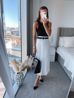 Moda Over 40, Look Working Girl, Racer Tank Top, Work Outfits Women Office, Summer Office Outfits, Corporate Fashion, Look Formal