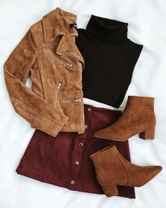 We can honestly say that we are in love with this Suede Jacket 😩😍😍 #suede #jacket #fashiongirl #dailydarling #ootd #fall #affiliate #lulus Elegante Casual, Fall Outfit, Lany