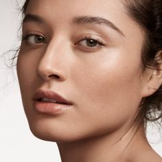 Look fresh all day or night with Fenty Beauty's Pro Filt'r Mini Soft Matte Longwear Foundation, now in a compact, travel-friendly size. Get buildable, medium to full coverage that's undetectably smooth wherever you go. Featuring climate-adaptive technology that flexes with your skin to fight heat, sweat + shine. Available in a range of 50 shades. Drawing Skin Tones, Holiday Skincare, Fenty Skin, Rose Inc, Skin Undertones, Medium Skin Tone, Top Makeup Products, Beauty Games, Skin Prep