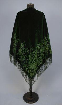 Historical Dress - EMERALD GREEN CUT VELVET CAPE, 1870’s - 1880’s. ... 1870s Fashion, Velvet Cape, Hippy Chic, Velvet Coat, 수채화 그림, Antique Clothing, Velvet Trim, Poses References, Edwardian Fashion