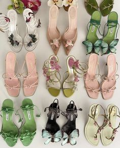 Shoes Vintage Aesthetic, Luxury Retro Summer Heels, Aesthetic Shoes Photo, Vintage Kitten Heels For Summer, Butterfly Heels Aesthetic, Floral Kitten Heels, Luxury Vintage Summer Heels, Sandals Aesthetic