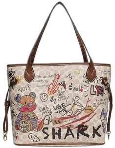 Chic and Playful: Bear Graffiti Tote Bag for Fashion-forward Women - Julie bags Bear Graffiti, Graffiti Fashion, Fashion Tote Bag, Bag Light, Light Brown, Designer Handbags, Bears, Fashion Forward, Graffiti