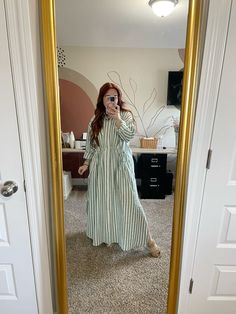 Loving this simple cinched waist maxi shirtdress! Even though I’m petite, the dress is a perfect length and the shape is flattering on my midsize body. Follow for midsize and petite outfit inspiration! Midsize Office Outfit, Petite Spring Dresses, Outfit Petite, Spring Outfits Dresses, Spring Staples, Office Outfit, Target Style, Spring Outfits Women