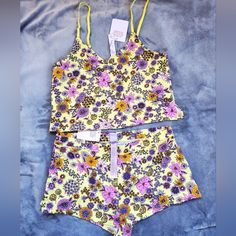 Pajama Set With Very Cute Flowered Fabric. :) Lounge Pants Womens, Savage X Fenty, One Piece Pajamas, Satin Pajamas, Womens Tie, Pajama Bottoms, Pink Yellow, Women Lingerie, Women's Intimates