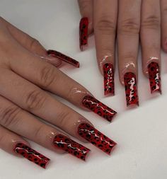 #rednails #nailart #leopardprintnails #nailsofinstagram #naildesign #nailstagram #nailtech #nailsoftheday #nailartideas #nailtutorial Red Cheetah Nails, Red Bottom Nails, Gyaru Nails, Zebra Print Nails, Cheetah Nail Designs, Y2k Inspo, Cheetah Print Nails, Cheetah Nails, Punk Nails