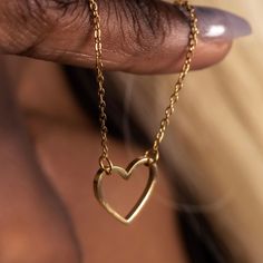 Heart Full Of Love Stainless steel. Gold plated. Length: 18- 20 Inches / 48 - 51 cm chain. Pendant Size: 2 cm/ 2 cm Heart Full Of Love, Spread Kindness, Full Of Love, Instagram Icons, Heartfelt Gifts, Rose Gold Necklace, Chain Pendant, Love Necklace, Accessories Rings