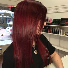 Dark Red To Light Red Hair, Light Radiant Auburn Hair, Red Hair And Red Dress, Long Maroon Hair, Dark Red Hair Medium Length, Wine Red Hairstyles, Red Hair Tint, Garnet Red Hair, Scarlet Hair