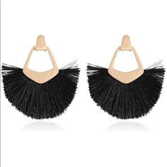 Bohemian Silky Thread Tassel Fringe Statement Drop Earrings - Black Fabric Content: Base Metal,Polyester Description: 2" Drop Length Brand New With Tag Black Fringe Earrings For Party, Party Black Fringe Earrings, Black Tassel Earrings For Party, Chic Black Fringe Earrings, Chic Black Earrings With Fringe, Black Party Earrings For Summer, Black Dangle Earrings For Summer, Black Tassel Earrings For Evening, Trendy Black Fringe Jewelry