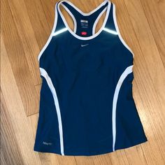 Nwt- Never Used. Nike Dri Fit Running Tank Top With Built In Bra And Pockets In Back. Smoke Free Household. Vintage Nike Tank Top, Cute Athletic Shirts, Summer Running Outfit, Tennis Fits, Sport Fits, Tennis Pictures, Tennis Outfits, Tops Nike, Athletic Clothes