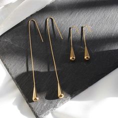 Earrings Gold Simple, Teardrop Earrings Gold, Water Drop Earrings, Minimalist Earrings Gold, Drop Earrings Gold, Jewelry Boutique, Long Drop Earrings, Gold Thread, Earrings In Gold