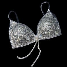 Welcome, Gorgeous Sparkly Luxe Crystal Bra With Dangle Charm! Made To Last Permanent Design Can Be Worn Many Times With All Different Outfits For Dancers Or Costumes! Looks Fab Underneath A Sheer Top Or Dress! Colours;Crystal Diamond Design;Solid Colour To Make Colour Changes;Add To Bundle Style; Standard Padded Cups Push Up If You Don’t See Your Size Available Please Add To Bundle To Discuss Comment Or Send A Message After Purchase! Comes In Black Bra Colour (As Pictured) Nude Or White Availabl Rhinestone Bra Outfit, Rhinestone Bra Top, Diamond Bra, Bedazzled Bra, Crystal Bra, Classic Glam, Bra Outfit, Rhinestone Bra, Glam Christmas