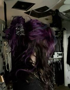 Raven Hair, Dark Purple Hair, Hair Color Underneath, Hair Color Streaks, Raven Queen, Hair Inspiration Short, Halo Hair, Pretty Hair Color