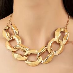 Chunky Link Chain Necklace For Party, Yellow Gold Necklace With Chain Strap For Party, Stylish Chain Link Necklace With Adjustable Chain, Modern Party Necklaces With Chain Strap, Chic Gold Plated Chain Necklace For Party, Gold-tone Clavicle Chain Necklace For Party, Chic Chain Link Necklace For Party, Party Necklaces With Chunky Chain Links, Party Gold Chain Metal Necklace