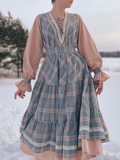 Winter Cottagecore, Modest Women, Fit Reference, 70s Inspired Fashion, Muslim Dress, Street Fashion Photography, Dress With Cardigan, Kawaii Fashion