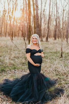 Set Black Onyx Luxe Jersey Athena Crop top & {Ariel} Underbust Tube Mermaid Maternity Skirt with Tulle Train - Chicaboo Maternity Photoshoot Dress, Tulle Train, Maternity Dresses For Photoshoot, Crop Top Set, Tube Skirt, Maternity Skirt, Photoshoot Dress, Maternity Photoshoot, Unique Styles