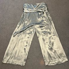 Elegant Silky Pants Perfect For Date Night Or A Girls Night Out, Never Worn. Silky Pants, Cropped Trousers, Girls Night Out, White Green, Girls Night, Date Night, Pant Jumpsuit, Night Out, Topshop