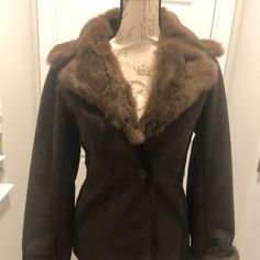 Gerard Darel Ladies Brown Faux Fur Shearling Jacket Size 38 Button Closure Fall Colors Clothes, Y2k Fur Coat, Big Fur Coat, Vintage Fur Jacket, Fur Trim Jacket, Coat With Fur Trim, Coat Inspiration, Fur Blazer, Brown Fur Coat