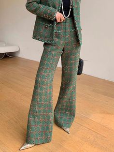 Stylewe offers stylish and concessional Fashion Pants.. SPU: 13FA9H22BB, Color: Green, Elasticity:Micro-Elasticity, Thickness:Regular. 1920s Womens Pants, Tweed Fashion, Color Combos Outfit, Tweed Pants, Plaid Fashion, Type Of Pants, Professional Outfits, Business Attire, Suit Fashion