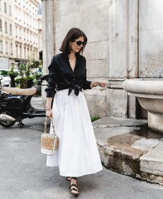 What To Wear With A White Poplin Skirt | Le Chic Street White Linen Skirt Outfit Women, White Full Skirt Outfit, Linen White Skirt Outfit, White Maxi Skirt Styling, Full Midi Skirt Outfit, White Skirt Black Top Outfit, White Skirt Work Outfit, White Linen Maxi Skirt Outfit, White Skirt Styling