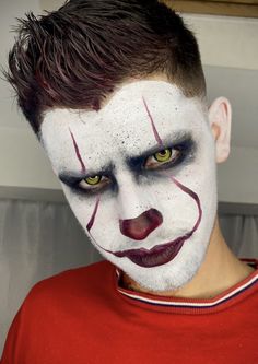 Pennywise Makeup Man, Men Halloween Makeup Ideas, Penny Wise Makeup Boy, Easy Boy Halloween Makeup, Holloween Makeup Men, Clown Makeup Halloween Men, It Face Paint Clown, Halloween Makeup Ideas For Boys, Mens Face Paint Halloween