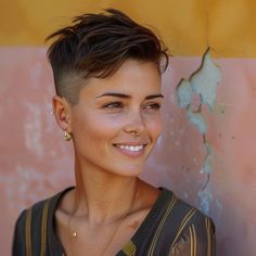 100  Short haircuts for Thin hair to Boost Your Volume. Don't Miss Out On Number 78 Hairstyle Pixie Haircut Fade, Short Sides Long Top Women, Women�’s Under Cut Hair, Women’s Shaved Head, Short Hair Thinning Hair For Women, Short Lesbian Haircut, Short Hairstyle Women Low Maintenance, Short Hair Looks Outfits, Female Mohawk Shaved Sides