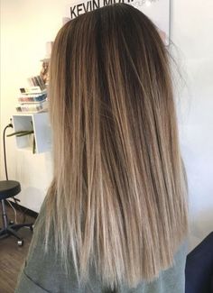 Straight Highlights, Balayage Straight, Balayage Straight Hair, Medium Length Hair Straight, Straight Layered Hair, Light Hair Color