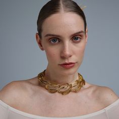 Choker Brass Hypoallergenic, nickel-free, and long-lasting in wear With an exquisite blend of fashion-forward design and timeless technique, our artisans have been meticulously crafting handmade brass jewelry since 1987. When you choose our pieces, you are investing in passion and skill that shines through in every detail. Wedding Jewelry With Polished Metal Finish, Polished Metal Wedding Jewelry, Fusion Style Yellow Gold Metal Jewelry, Elegant Handmade Gold-tone Necklaces, Luxury Handmade Brass Necklaces, Luxury Handmade Brass Necklace, Elegant Gold Brass Chain Necklace, Elegant Handmade Gold Chain Necklace, Elegant Bronze Brass Jewelry