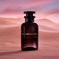 A timeless fragrance trail of rose and oud wood to taste the infinite desertthe desert possesses a singular magic that captivates travelers. At dawn, the sun’s first rays blend the dunes and the sky, night and day, and the earth and clouds into a majestic pink. Fascinated by the harmony that springs from contrasts, the master perfumer jacques cavallier belletrud has composed a hot and cold perfume playing with two exceptional qualities of rose and oud. Its simple, limpid script underscores the n Louis Vuitton Fragrance, Louis Vuitton Travel, Rose Absolute, Fragrance Collection, Perfume Collection, Day For Night, Body Mist, Women Perfume, Belleza Natural