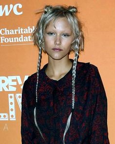 Grace Vanderwaal, High Quality Photos, Cool Hair, Hair Reference, Hair Inspo Color, Curly Hairstyles