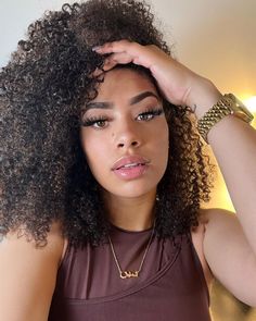 The curly girl 😍 . 📸 : Via IG shaneracheljosefina #curls #mycurls #lovelycurls #curlycare #mycurlyhair #cgm #curlygirl #curlyhairstyles #naturalhair #hairstyle #hairstyles #curlygirlmethod #love #style #curlyhairdontcare #straighthair #beauty #instahair #hairfashion #curlynaturalhair #curlygirl #loveyourcurls #perfectcurls #curlywave Curly Waves, Natural Styles, Love Style, Perfect Curls, Pretty Makeup