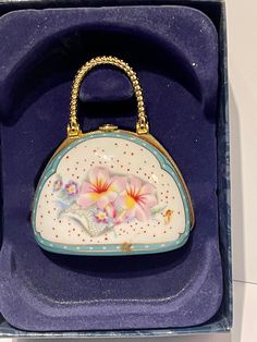 "1980's porcelain purse with 22k gold trim, mint in original box, 3.5 x 2.5\", manufactured by My Treasure, hand painted,  excellent condition and free shipping to USA." Vintage Compact Coin Purse For Gift, Vintage Multicolor Coin Purse As Gift, Vintage Lucite Purses, Meissen Porcelain Figurines, Porcelain Trinket Boxes, Vintage Purses, 22k Gold, Gold Trim, Original Box