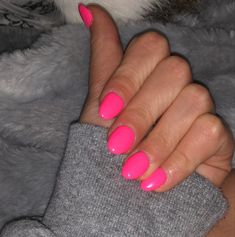 Pink Nails Square Short, Short Almond Nails Designs Simple, Almond Hot Pink Nails, Bright Pink Almond Nails, Hot Pink Short Nails, Hot Pink Nails Short, Cute Hot Pink Nails, Hot Pink Almond Nails, Bubble Gum Pink Nails