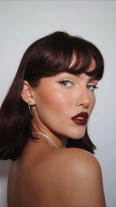 Sophie Floyd Hair, Identify Crisis, Sophie Floyd, Bold Lip Makeup, Christmas Party Makeup, Short Bridal Hair, Fresh Makeup, Lip Crayon, Retro Holiday