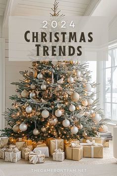 Christmas Tree Trending 2024, Christmas Wreaths 2024 Trends, Flocked Christmas Tree Colored Lights, Wispy Christmas Tree, Christmas Tree Ideas 2024 Neutral, Christmas Decor Ideas Trend 2024, Trending Xmas Trees 2024, 7.5 Ft Christmas Tree Decorations, Natural Christmas Decor Tree