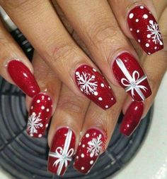 Christmas Present Nail Art, Christmas Present Nails, Art Is, Christmas Nail Art Easy, Holiday Nail Designs, Cute Christmas Nails, Christmas Nails Easy