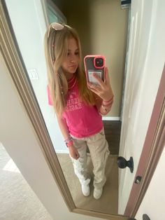 Cute Tennis Outfits, Indie Style Outfits, Aesthetic Blonde Girl, Cargo Pants Aesthetic, Aesthetic Cargo Pants, Aesthetic Blonde Hair, Blonde Girl Aesthetic, Outfits Vintage Aesthetic, Coastal Grandma Aesthetic