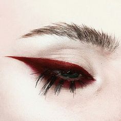 Vampire Clothing Aesthetic, Vampire Eye Makeup, Vampire Makeup, Alt Makeup, Swag Makeup, Image Swag, Alternative Makeup, Edgy Makeup