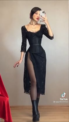 Girls Fashion, Looks Vintage, Fancy Dresses, Pretty Dresses, A Black