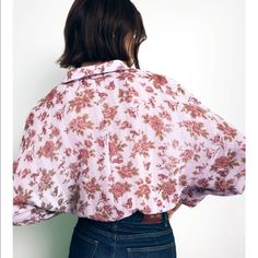 Zara Sold Out Style Floral Print Blouse , This Blouse Is So Romantic And Can Be Worn Over Dresses Or Tucked In Like The Photo , From A Smoke Free And Pet Free Home , Thank You. Floral Print Blouses, Print Blouse, Zara Tops, Printed Blouse, Pink Purple, Floral Print, Top Blouse, Floral Prints, Zara