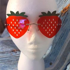 Amazing Strawberry-Shaped Rave Festival Sunglasses, Gives A Fun And Unique Touch To Your Wardrobe. Fun Prescription Glasses, Glasses Window Display, Fun Sunglasses Aesthetic, Cute Red Sunglasses For Summer, Summer Music Festival Plastic Sunglasses, Cute Summer Sunglasses With Glass Material, Cute Glass Sunglasses For Summer, Fun Summer Sunglasses With Glass Lenses, Trendy Sunglasses For Spring Music Festival