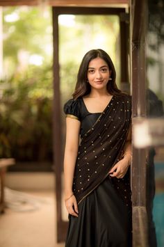 Kerala Half Saree Designs, Half Saree Designs Simple, Jungkook Girl Version, Black Half Saree, Kerala Half Saree, Athmika Sumithran, Dhavani Designs, Ff Jungkook, Onam Outfits