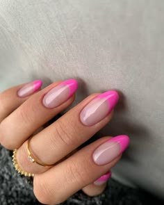 French Manicure Almond Nails Pink, Gel X Vacation Nails, Pink French Top Almond Nails, Pink French Tip Nails Aesthetic, Tipped Almond Nails, French Top Almond Nails, Almond Nails Designs Summer Pink, French Manicure Rose, Almond French Tip Nails Pink