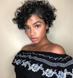 image on We Heart It Curly Hairdos, Summer Cut, Natural Afro Hairstyles, Easy Hairstyle, Hair Life, Haircut Ideas