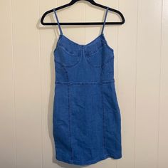 Stretchy Denim Dress With Back Zipper. Never Worn. Halter Denim Dress, Cheap Mini-length Denim Dress, Stretch Knee-length Denim Mini Dress, Medium Wash Knee-length Denim Mini Dress, Blue Non-stretch Denim Mini Dress, Affordable Mini-length Forever 21 Denim Dress, Denim Mini Dress, Denim Mini, Diy Sewing