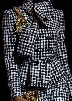 Chic Fall Fashion, Women's Suits, Suit Style, May 23, Luxe Fashion, Fashion 2020, Fashion Designers, Couture Fashion, Suits For Women