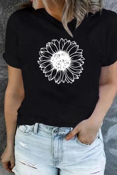 Sunflower Print T-shirt, Short Sleeve Crew Neck Casual Top For Summer & Spring Black T-shirt With Sunflower Print For Spring, Spring Black T-shirt With Sunflower Print, Spring Sunflower Print T-shirt, Top For Summer, Sunflower Print, Spring Women, Casual Top, Passion For Fashion, Casual Tops