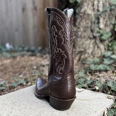 These premium taylor Teju boot is is exploding with elegance Premium chocolate Teju Lizard foot 12” calf top with tan amd brown fancy stitch Leather snip toe 1 3/8” walking heel Hand lasted with lemon wood pegging Made in Texas Premium Chocolate, Stitching Leather, Cowboy Boots, Nashville, Texas, Pie, Boots, Heels, Leather